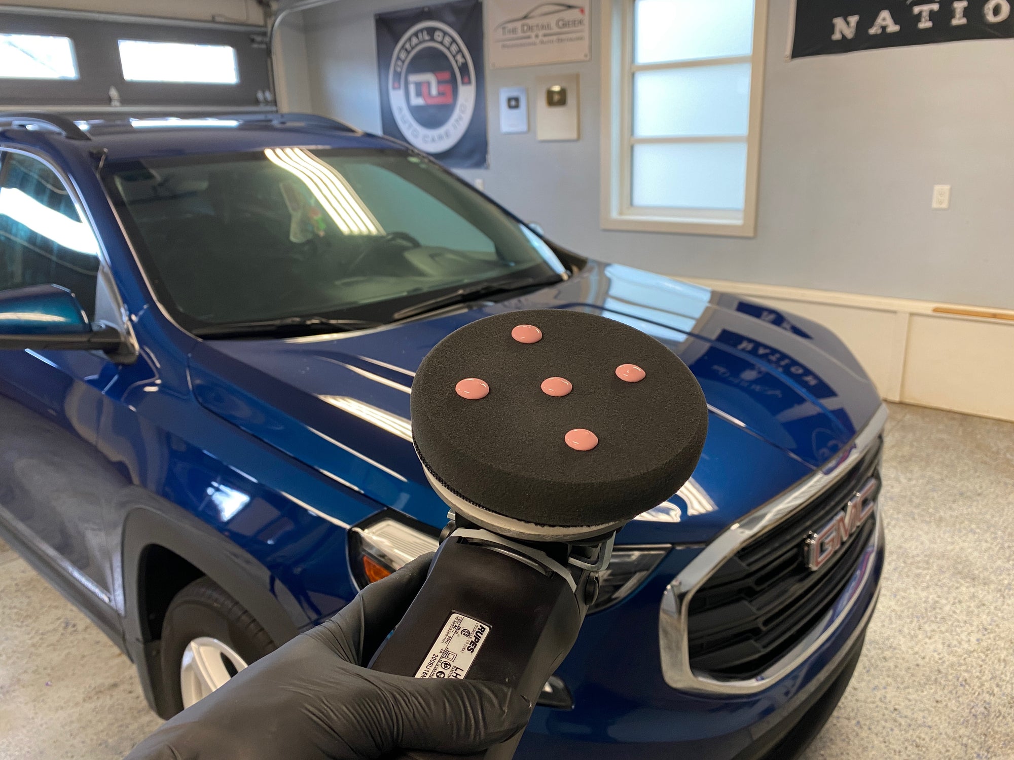 Detail Geek Paint Sealant for vehicle paint protection long lasting synthetic paint sealant to boost depth and gloss of paint for car or truck